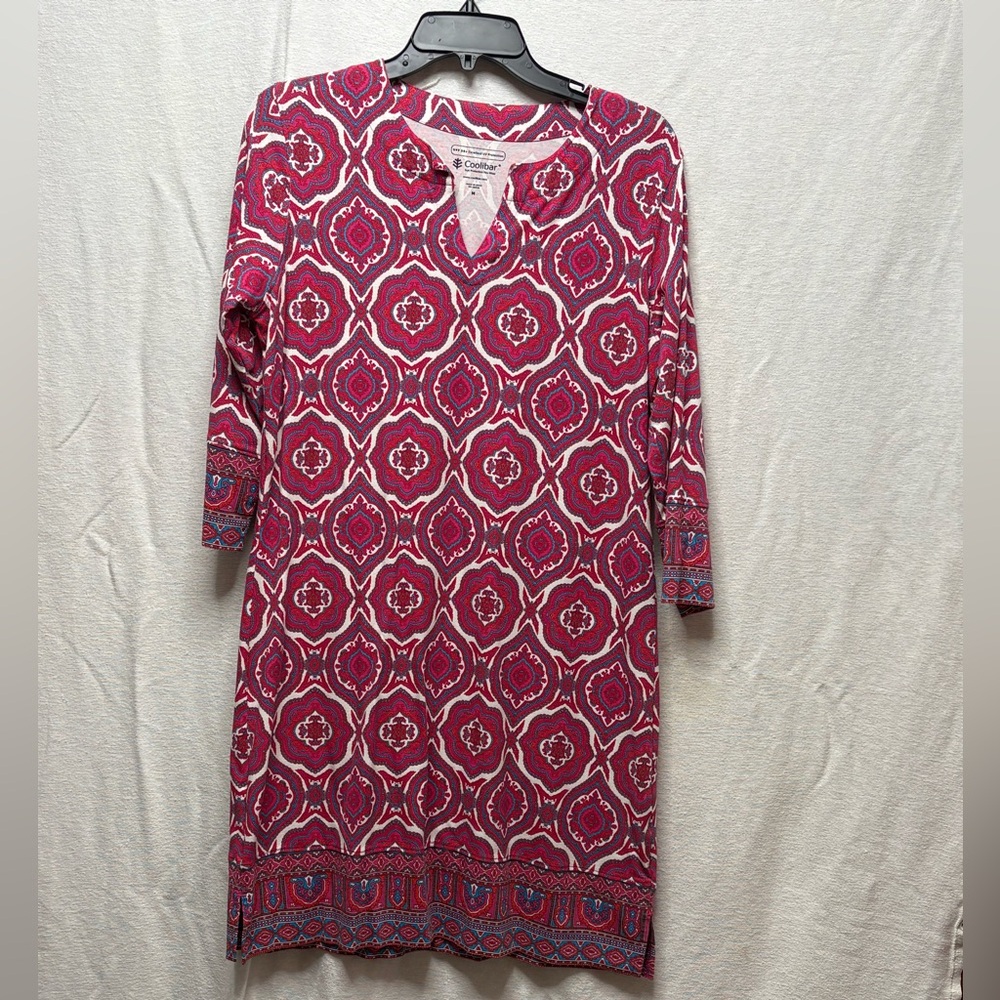Elegant pink geometric Patterned Dress by Coolabar - Picture 2 of 4